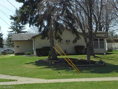 Looking south at the house with good sized side ya