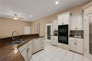 4307 Sundance Cir, Weslaco, TX 78599 - photo 6