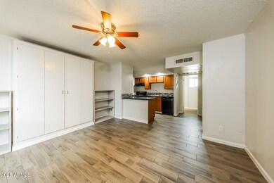 5-photo-Living-Room