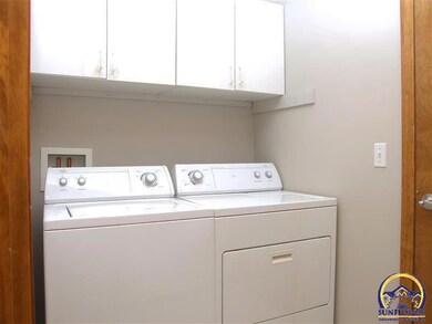 4205 SW Moundview Dr, Topeka, KS 66610 - photo 6