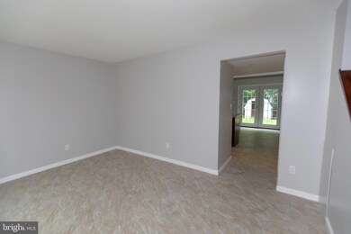 310 Thayer Ct, Newark, DE 19702 - photo 4