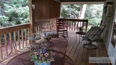 Back deck: Covered back deck large enough for a se