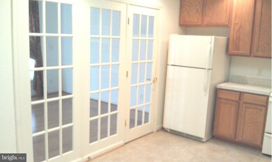 11203 Silversmith Ln, Fredericksburg, VA 22407 - photo 7