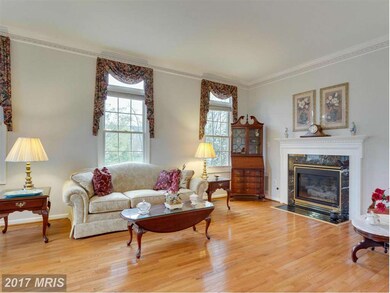 2235 Journet Dr, Dunn Loring, VA 22027 - photo 3