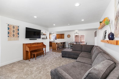 11 E 420 St N La Verkin UT-large-007-008