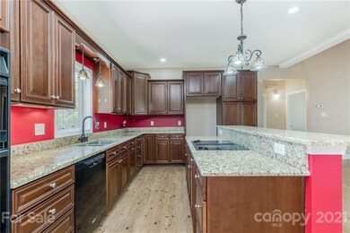 116 Upper Oak Dr, Statesville, NC 28625 - photo 2