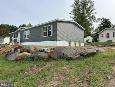 21 Golfview Dr, Quakertown, PA 18951 - photo 2