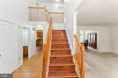 5705 Silk Tree Dr, Riverdale, MD 20737 - photo 3