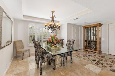28_dining room:entry
