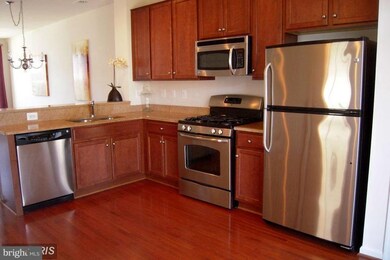 15732 John Diskin Cir, Woodbridge, VA 22191 - photo 2