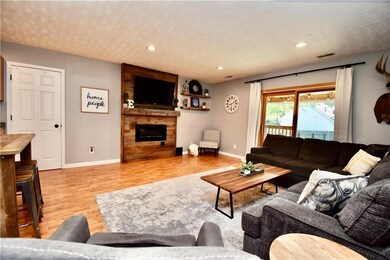 5496 S Greenfield St, Fountaintown, IN 46130 - photo 6