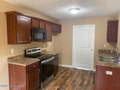 200 Gentry Crossings Blvd, Mount Washington, KY 40047 - photo 7