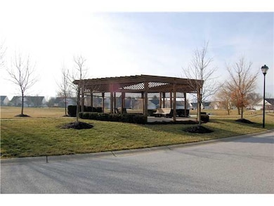 13252 Donavan Ln, Fishers, IN 46038 - photo 7