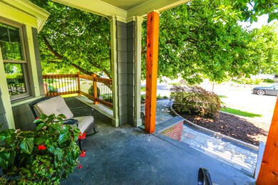 85 Fallis Rd. 8