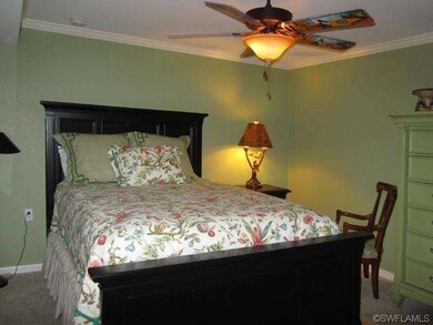 Guest Bedroom w. Crown Molding