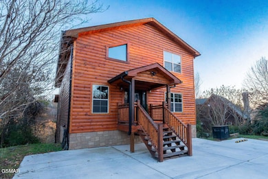 1010 Walini Way, Sevierville, TN 37876 - photo 3