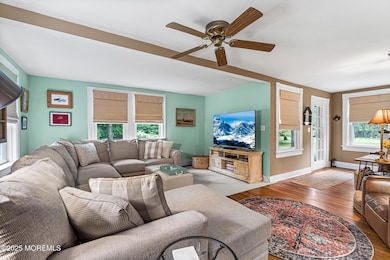 156 Old Tavern Rd Howell, NJ-04