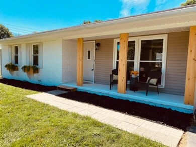 4222 29th St, Columbus, IN 47203 - photo 2