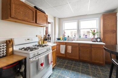 29 Emerald St unit 1, Medford, MA 02155 - photo 6