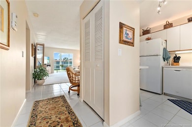 1913 SW Palm City Rd unit 7, Stuart, FL 34994 - photo 4