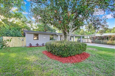 10586 Citrus Ln, Jacksonville, FL 32218 - photo 3