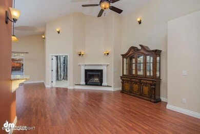 2177 S Paddock Drive Wasilla-small-018-L