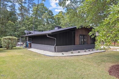 02-2305 Elmwood Ave
