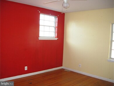 2315 N Cuthbert Dr, Lindenwold, NJ 08021 - photo 7