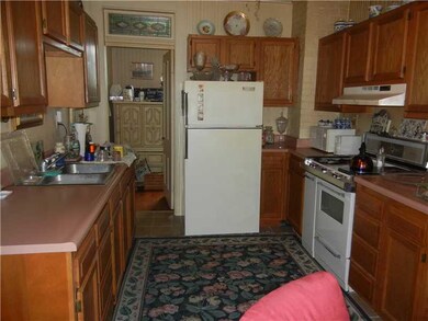 203 W 10th St, Anderson, IN 46016 - photo 6