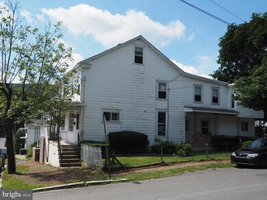 114 N Lehigh St, Tamaqua, PA 18252 - photo 3