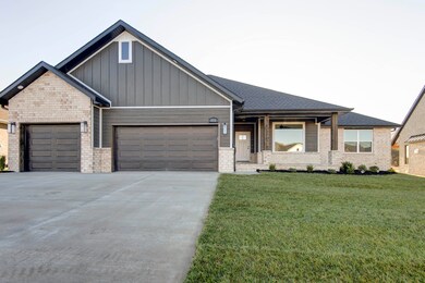 512 N Kilkenny Way, Nixa, MO 65714 - photo 2