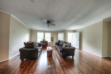 451 County Road 949a, Alvin, TX 77511 - photo 3