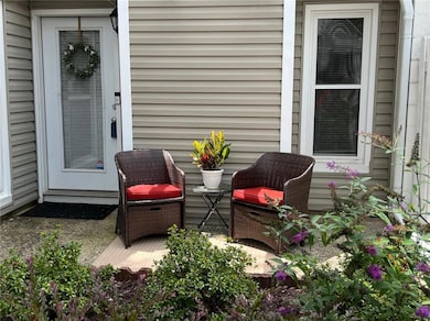 1519 Planters Ridge Ln, Alpharetta, GA 30004 - photo 2