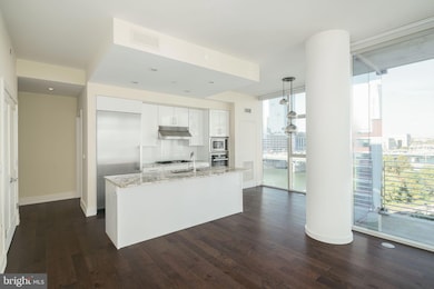 One Riverside Place unit 703, Philadelphia, PA 19103 - photo 4