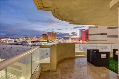 Balcony featuring a city view