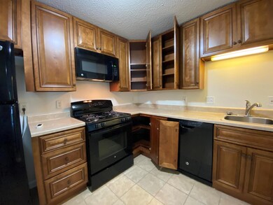 377 Huse Rd unit 9, Manchester, NH 03103 - photo 5