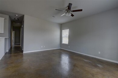 1315 Joslin St, Cleburne, TX 76033 - photo 5