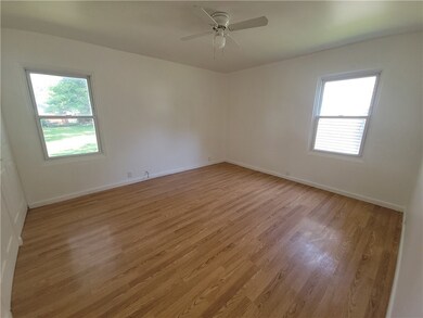 1609 S 3rd St, Mattoon, IL 61938 - photo 7