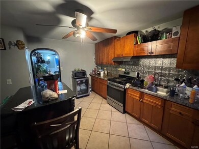 621 W Greenleaf St, Allentown, PA 18102 - photo 7