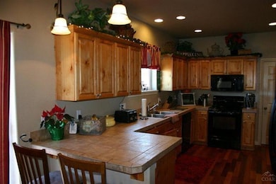 1050 NW 15th St, Redmond, OR 97756 - photo 2