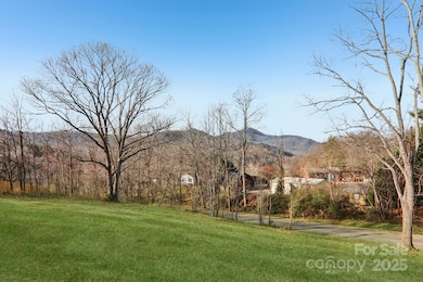 119 Lincoln Ridge Dr unit 1, Candler, NC 28715 - photo 6