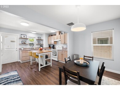 Kitchen/Dining Room