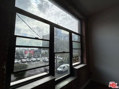 652 Mateo St unit 207, Los Angeles, CA 90021 - photo 7