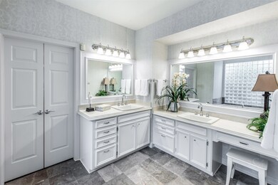 8612 Lanell Ln, Houston, TX 77055 - photo 6