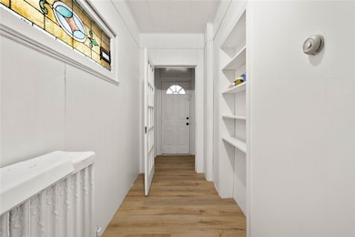 916 2nd St, Mc Kees Rocks, PA 15136 - photo 3