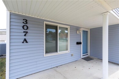 307 Sarah Ln unit A, Saint Joseph, MO 64506 - photo 2