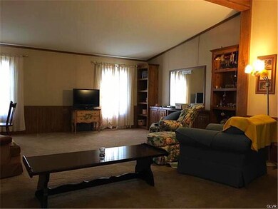 1 Spruce Cir, Bath, PA 18014 - photo 5