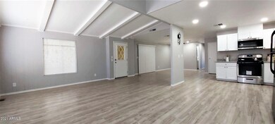 8270 E Dolphin Ave, Mesa, AZ 85208 - photo 3