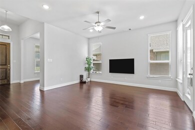 8451 Bronzegate Trail, Frisco, TX 75034 - photo 3