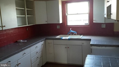 3426 Mayfield Ave, Baltimore, MD 21213 - photo 6